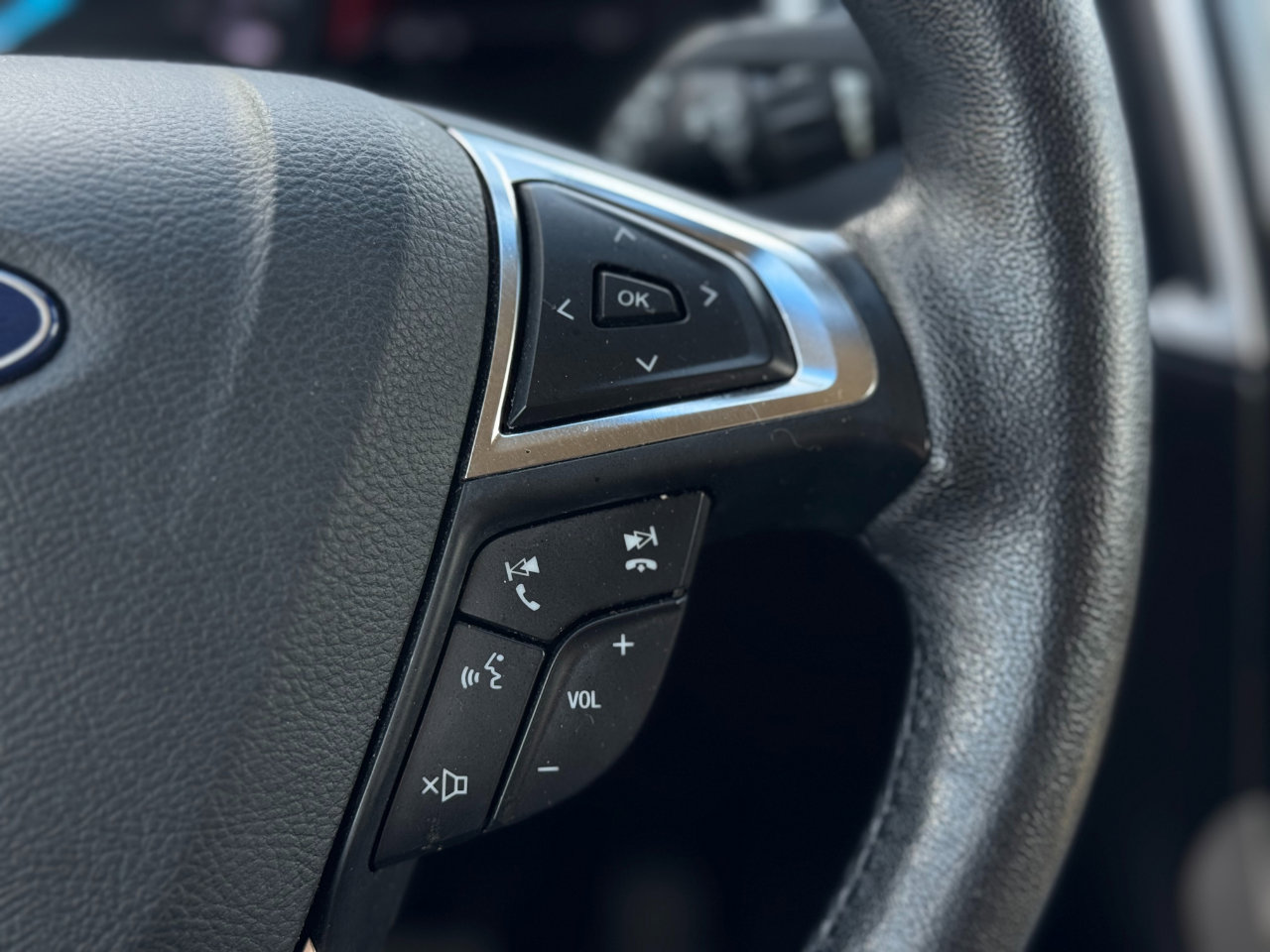 Used 2019 Ford Edge SEL w/ Equipment Group 201A image 23