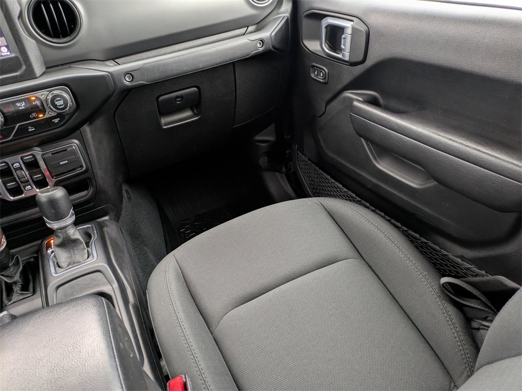 Used 2022 Jeep Gladiator Sport image 18