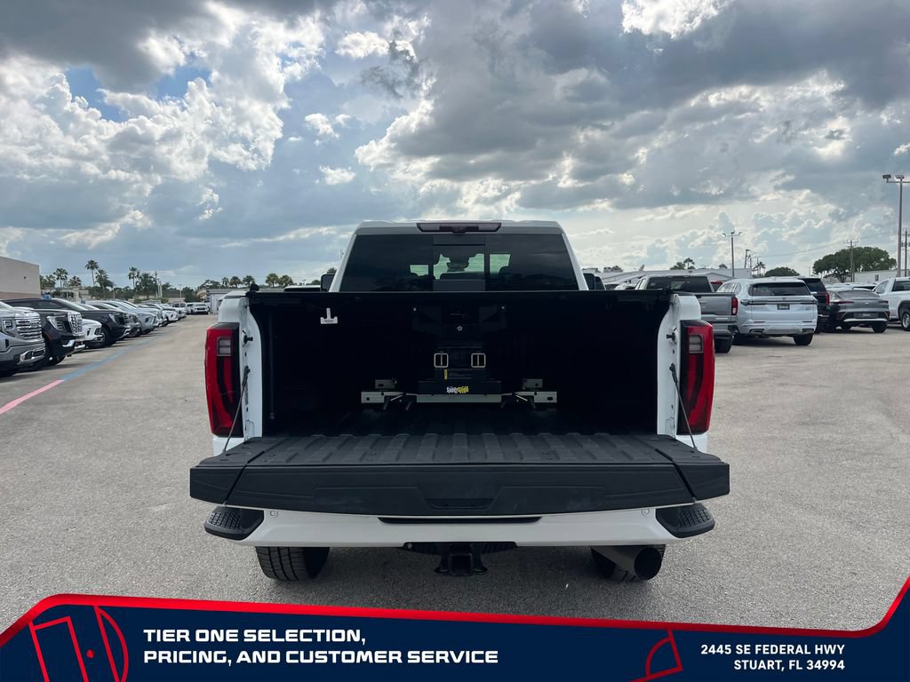 Used 2024 GMC Sierra 2500 Denali w/ Denali Reserve Package AWD/4WD image 17