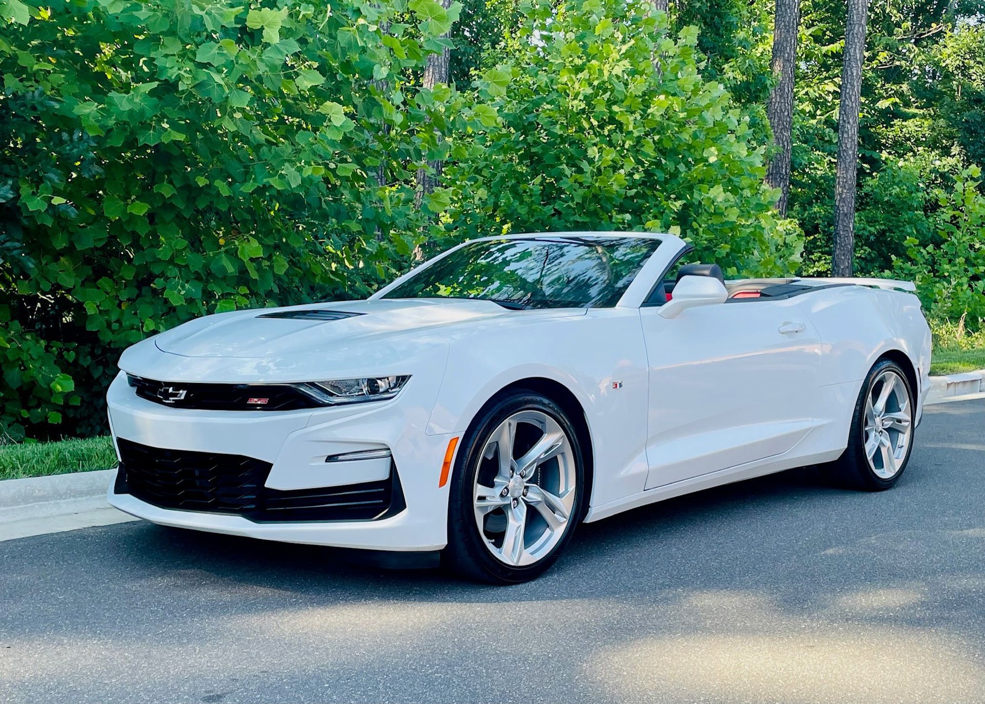 Used 2022 Chevrolet Camaro SS RWD image 13