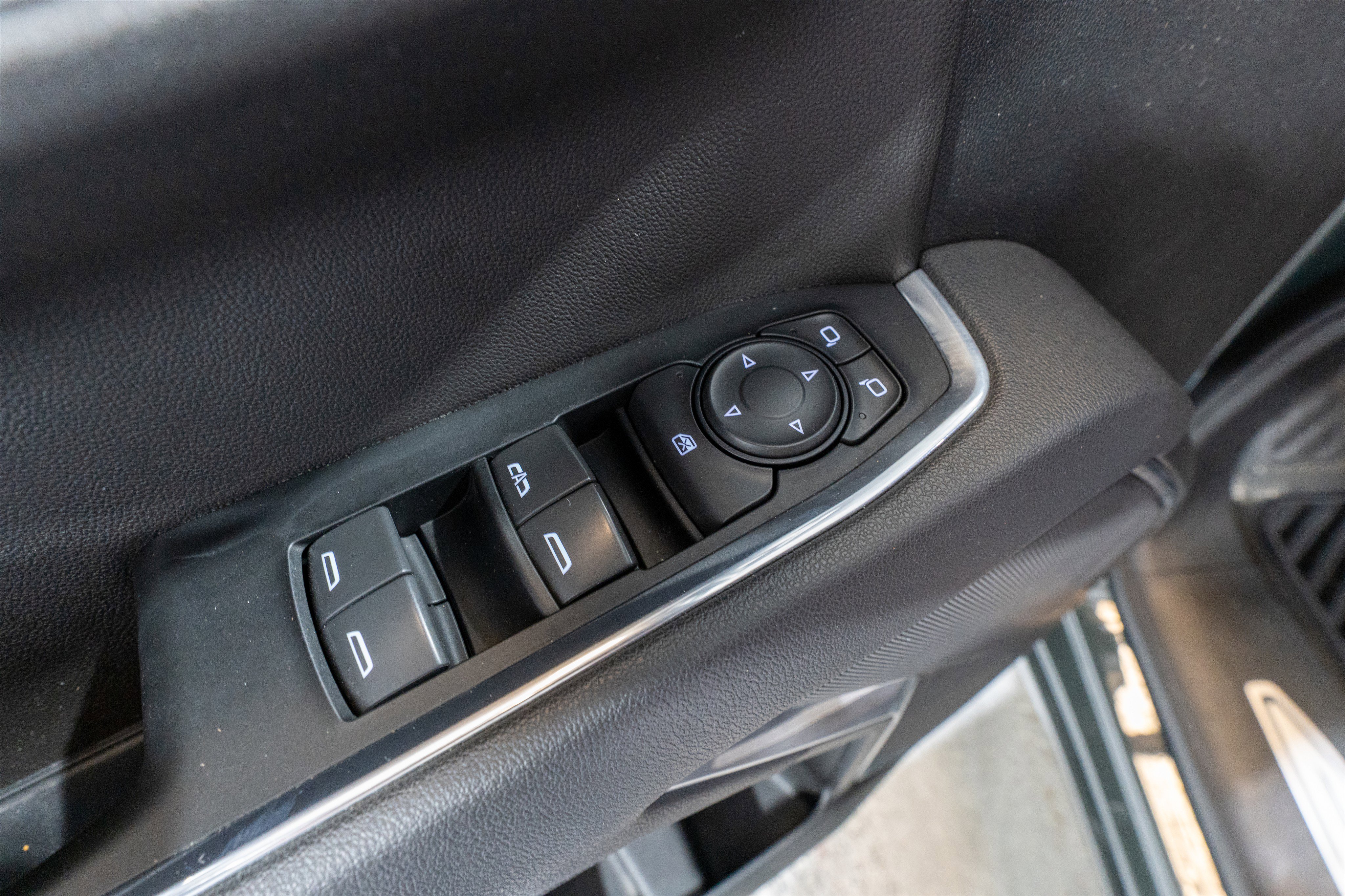 Used 2025 Chevrolet Silverado 1500 LT image 14