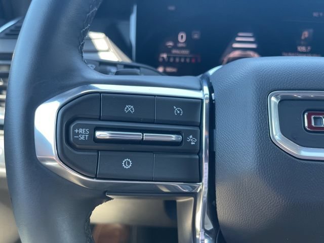 Used 2026 GMC Acadia Elevation w/ Elevation Premium Package FWD image 23