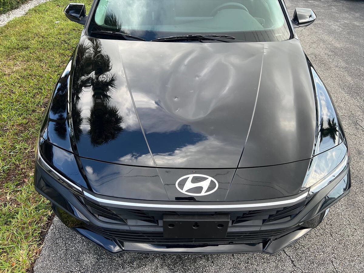 Used 2024 Hyundai Elantra SEL image 15