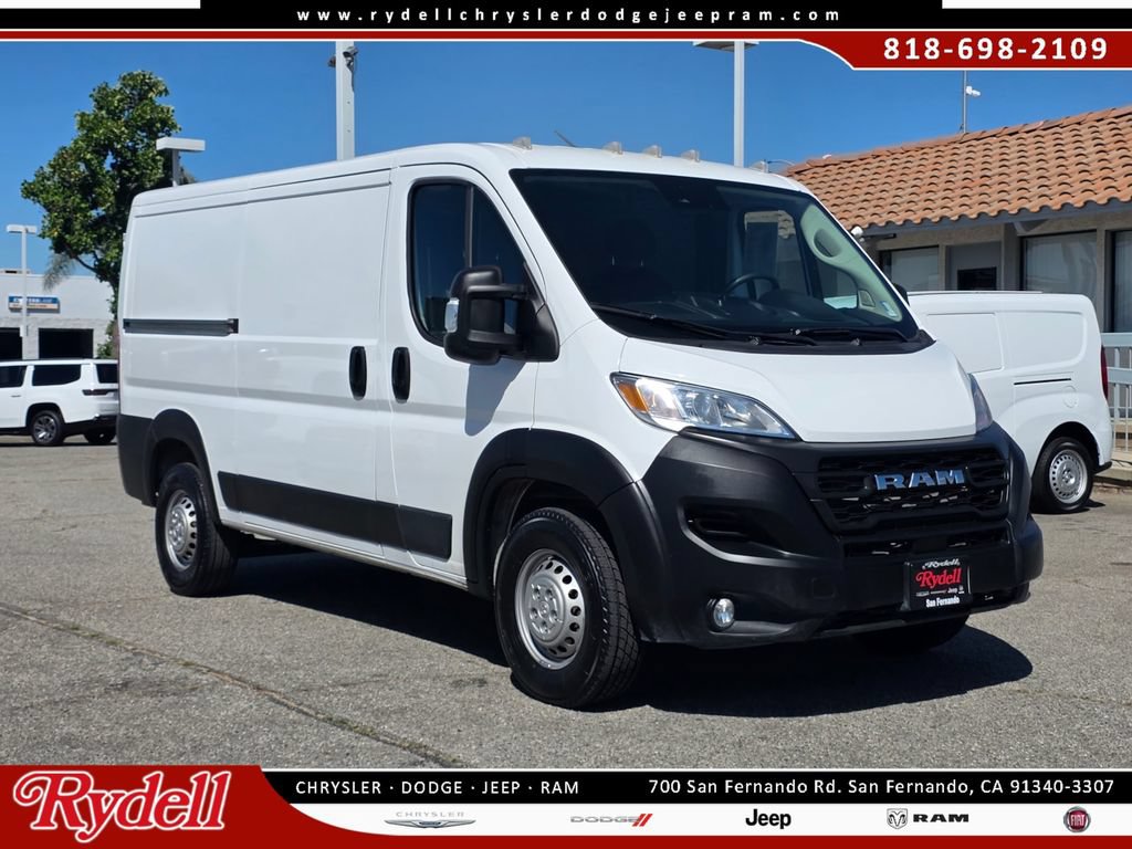Used 2025 RAM ProMaster 2500 w/ Convenience Group FWD image 1