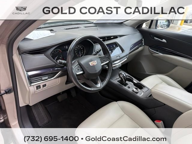 Certified 2023 Cadillac XT4 Luxury w/ Cold Weather Package AWD/4WD image 18