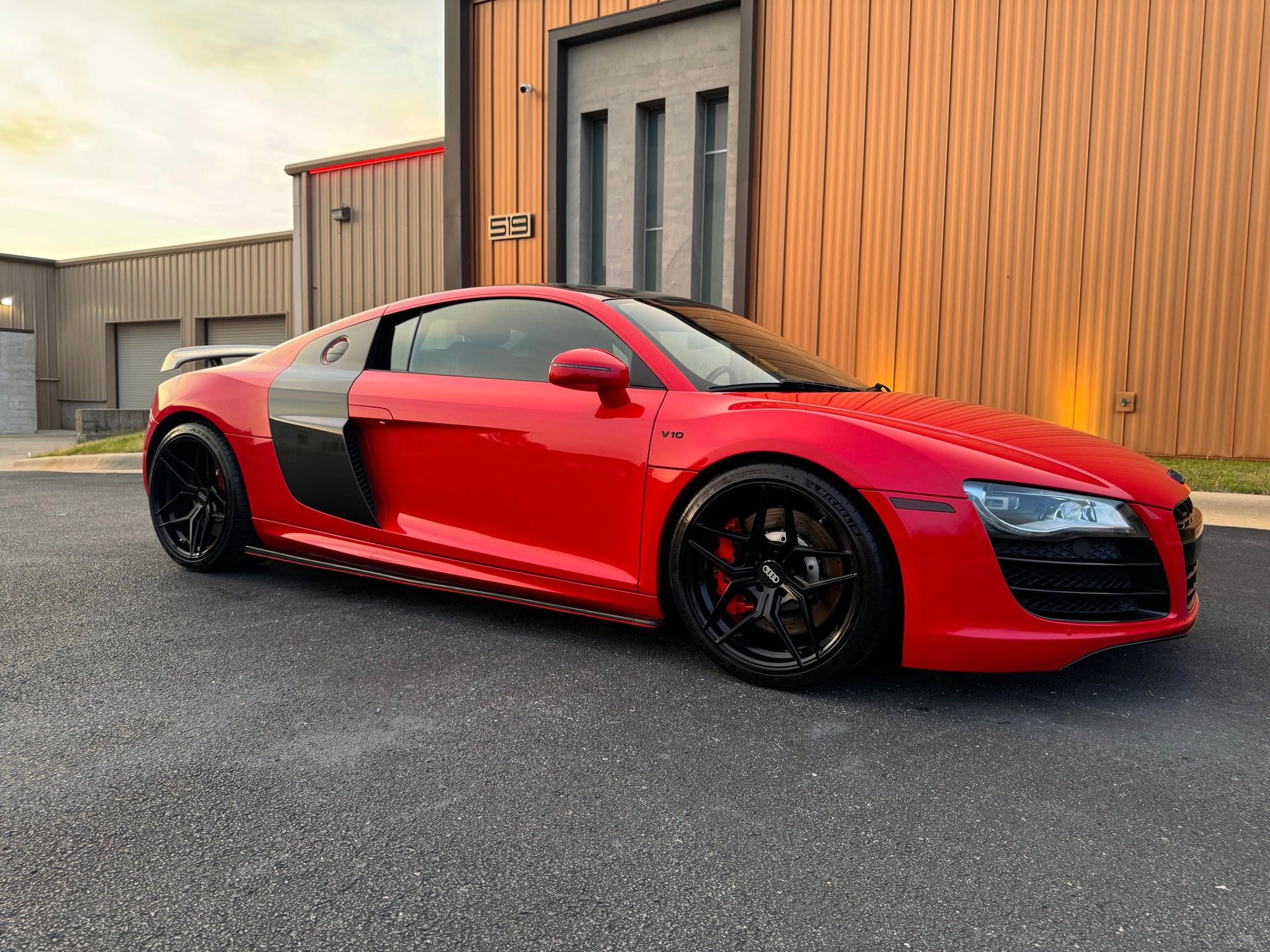 Used 2011 Audi R8 V10 AWD/4WD image 4