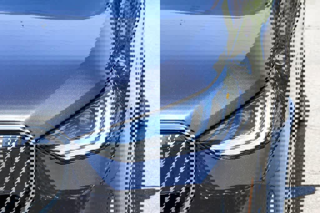 Used 2025 BMW X3 xDrive30i w/ Convenience Package AWD/4WD image 7