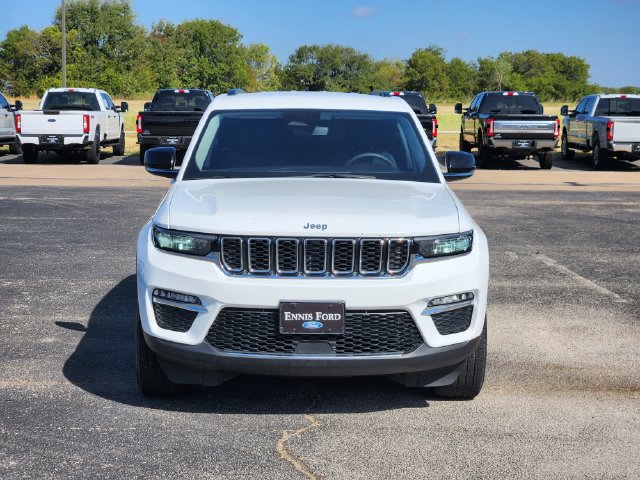 Used 2023 Jeep Grand Cherokee Limited w/ Trailer Tow Prep Group (B) RWD image 2