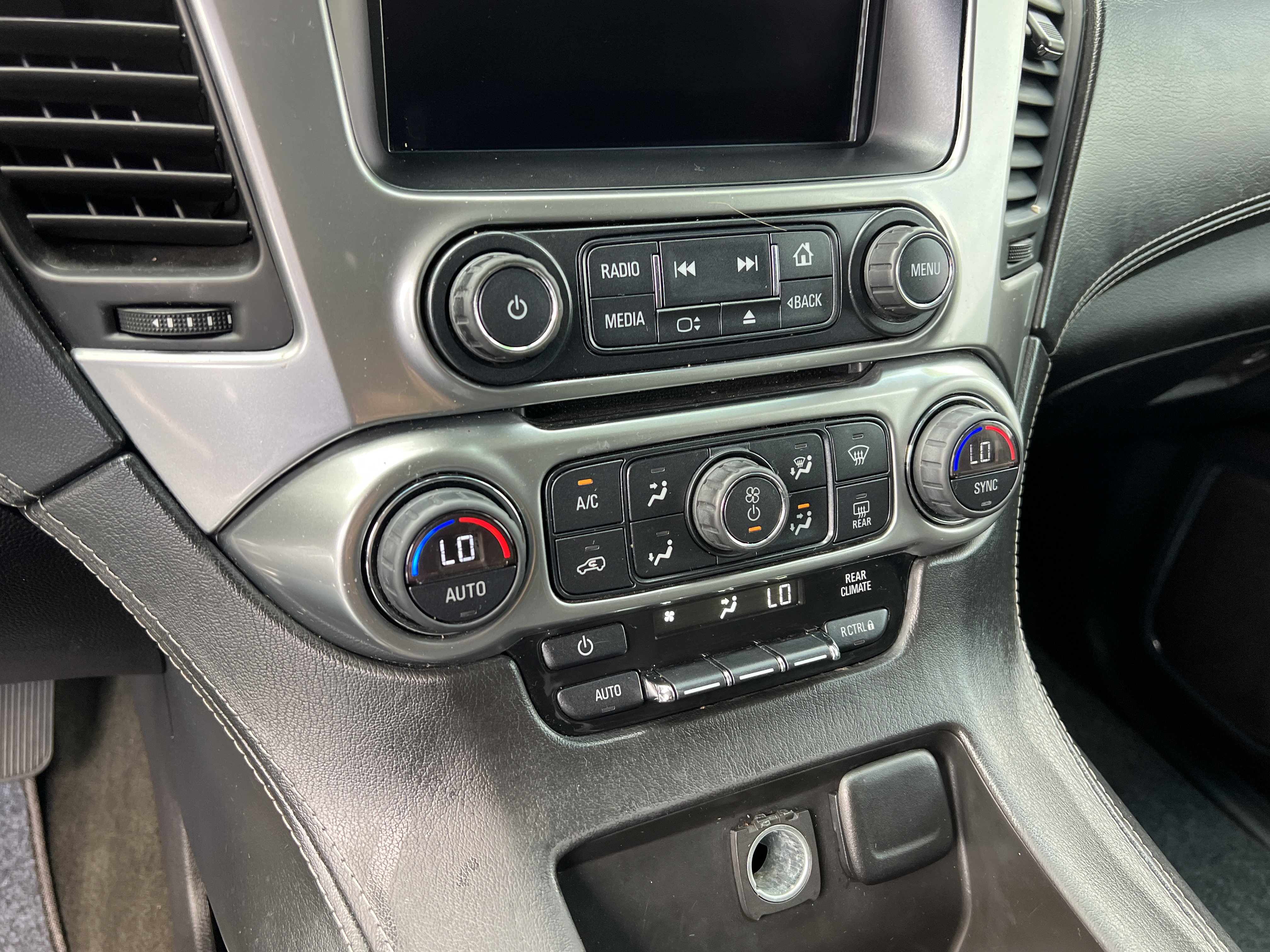 Used 2016 Chevrolet Tahoe LS image 31