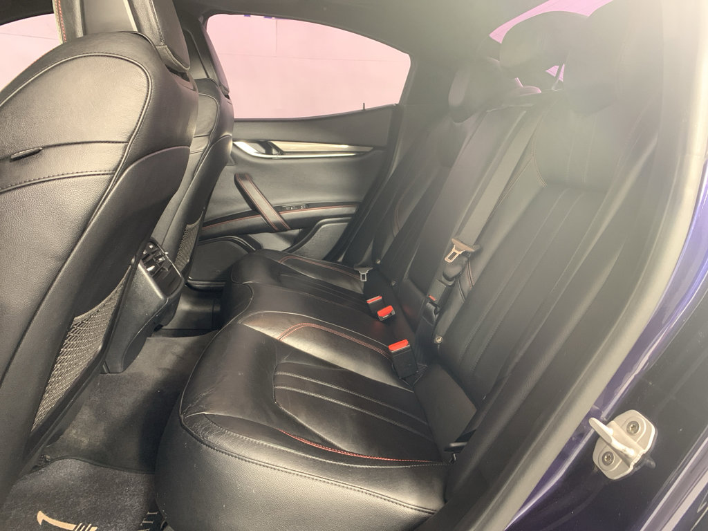 Used 2017 Maserati Ghibli S image 32