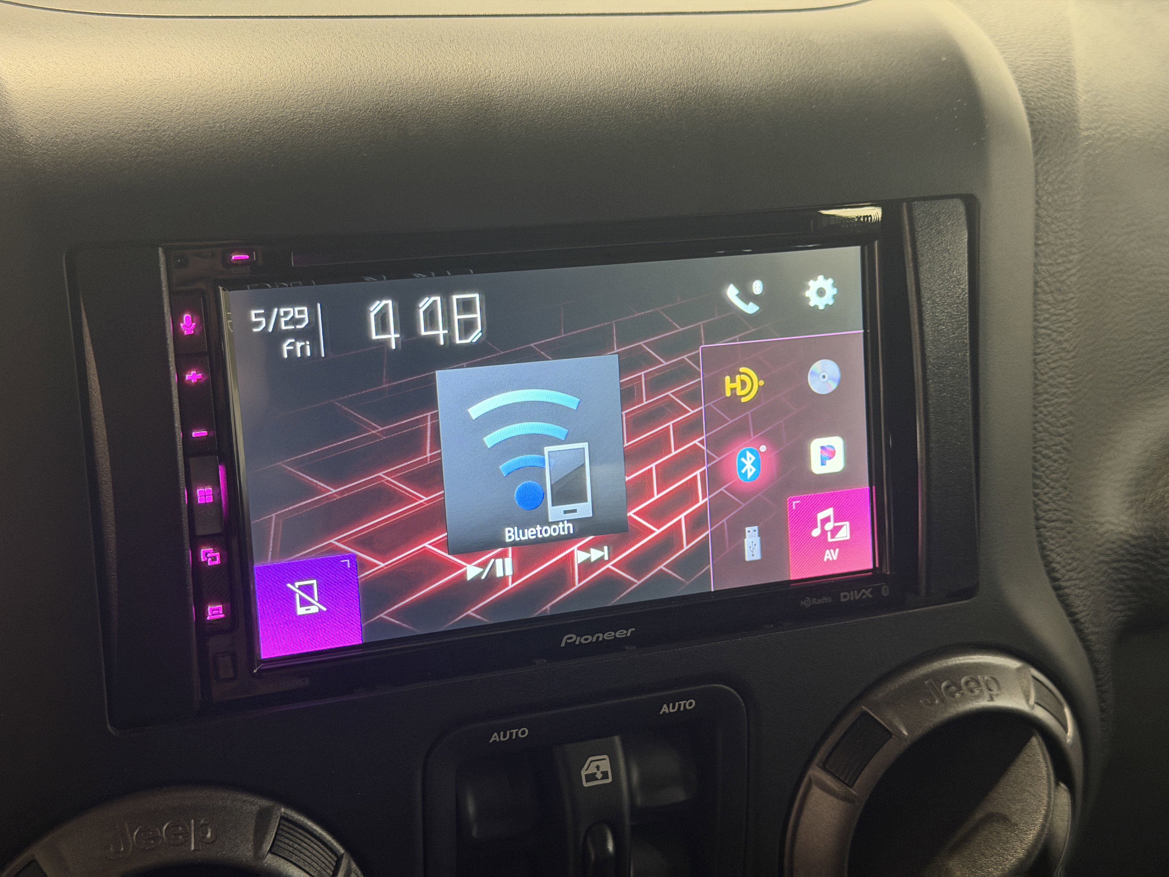 Used 2018 Jeep Wrangler Unlimited Sport AWD/4WD image 8