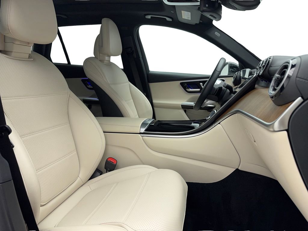 Used 2024 Mercedes-Benz GLC 300 image 46