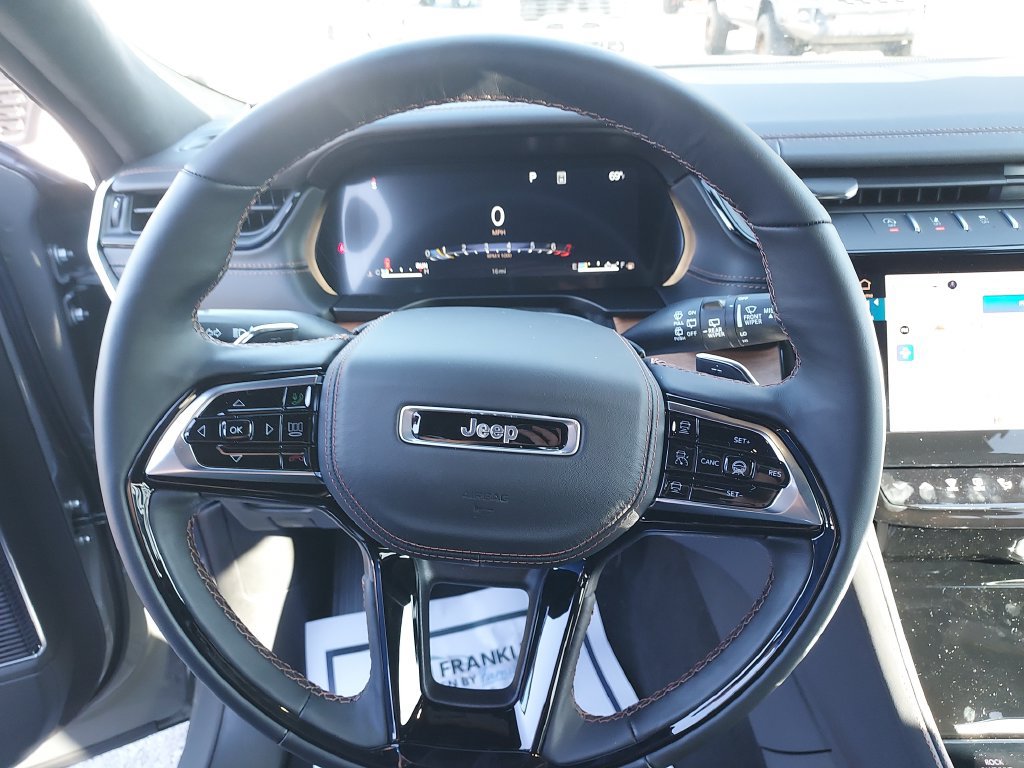 New 2027 Jeep Grand Cherokee Summit AWD/4WD image 17