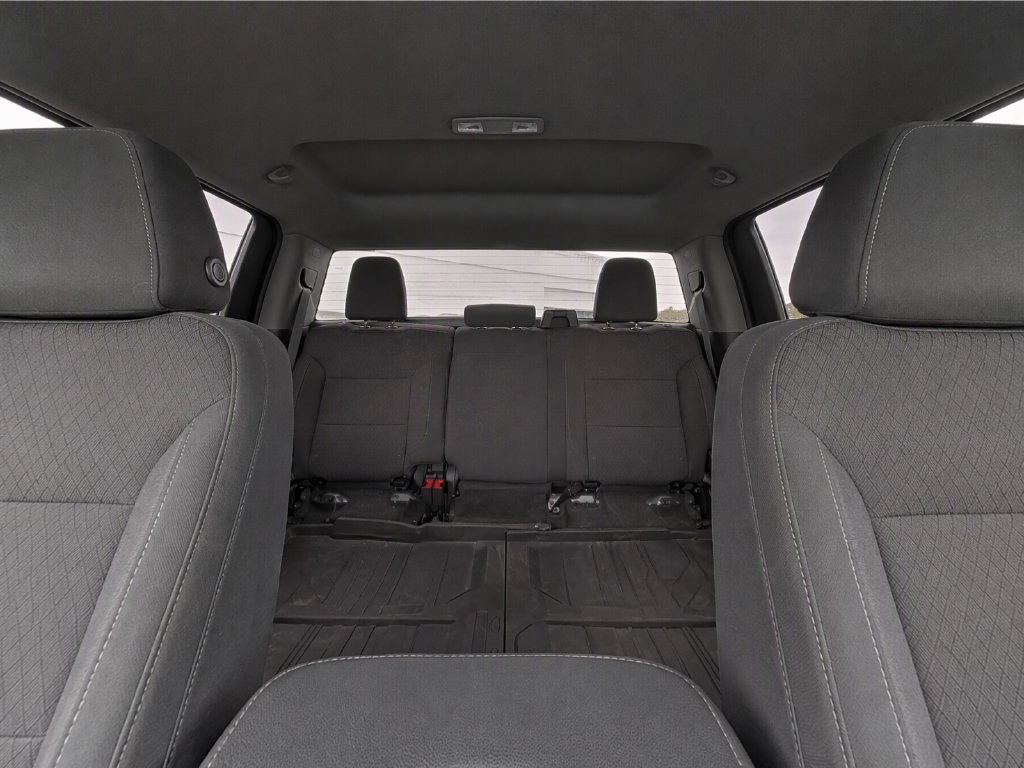 Used 2022 Chevrolet Silverado 1500 Custom w/ Safety Confidence Package AWD/4WD image 15