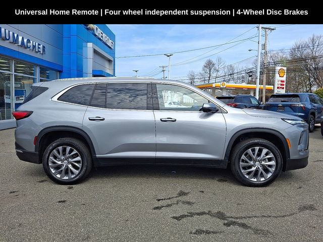 Used 2025 Buick Enclave Preferred w/ Power Package image 10