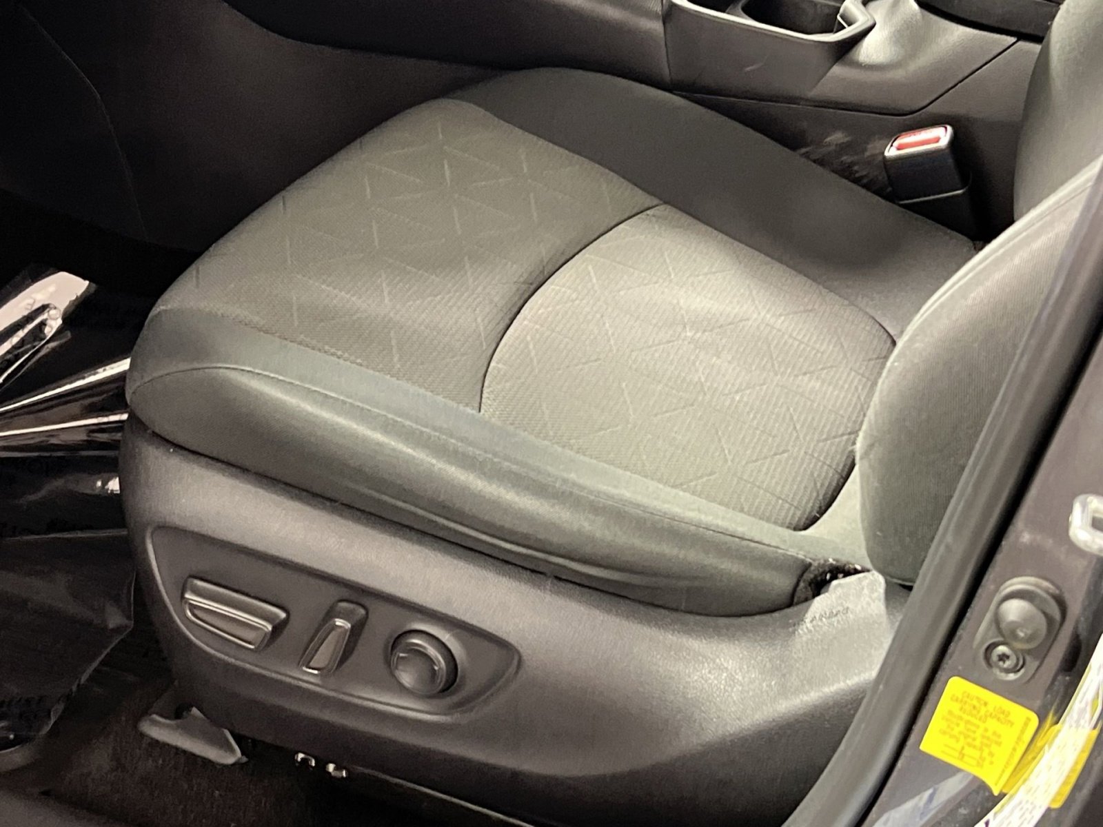 Used 2020 Toyota RAV4 XLE image 12