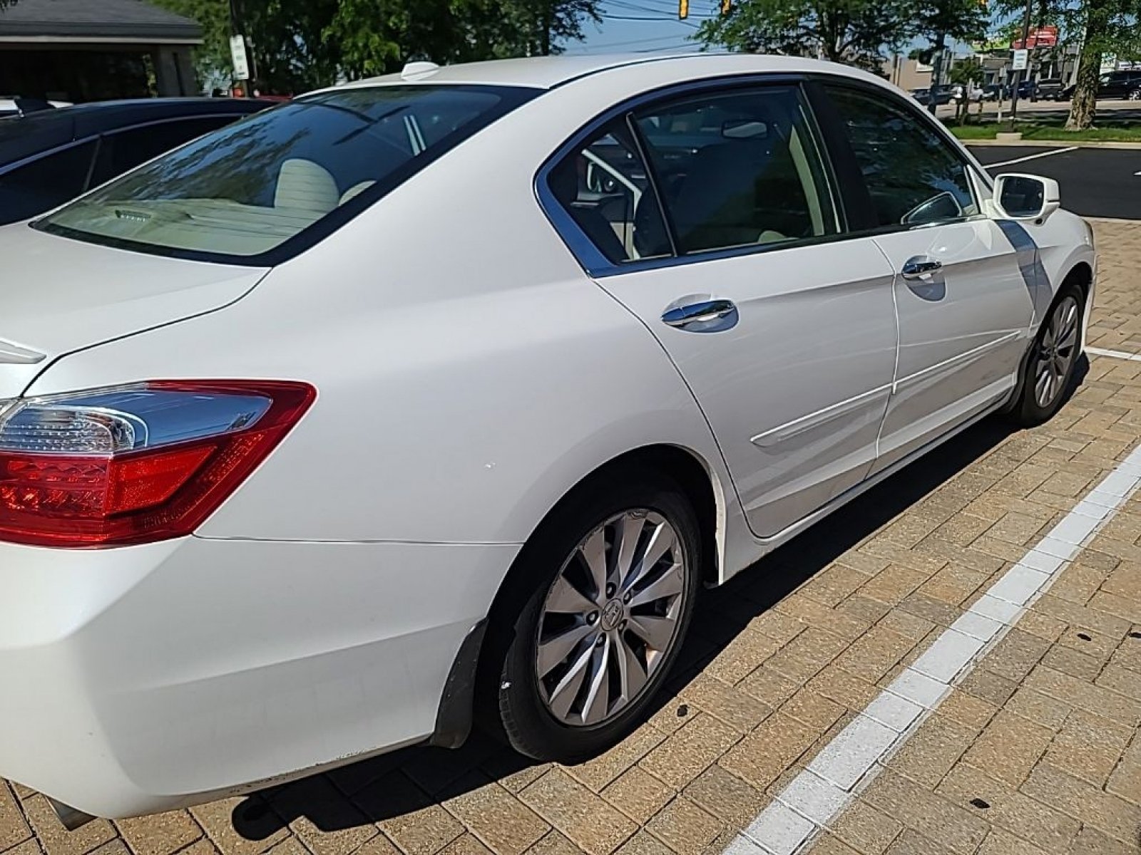 Used 2013 Honda Accord EX-L image 13