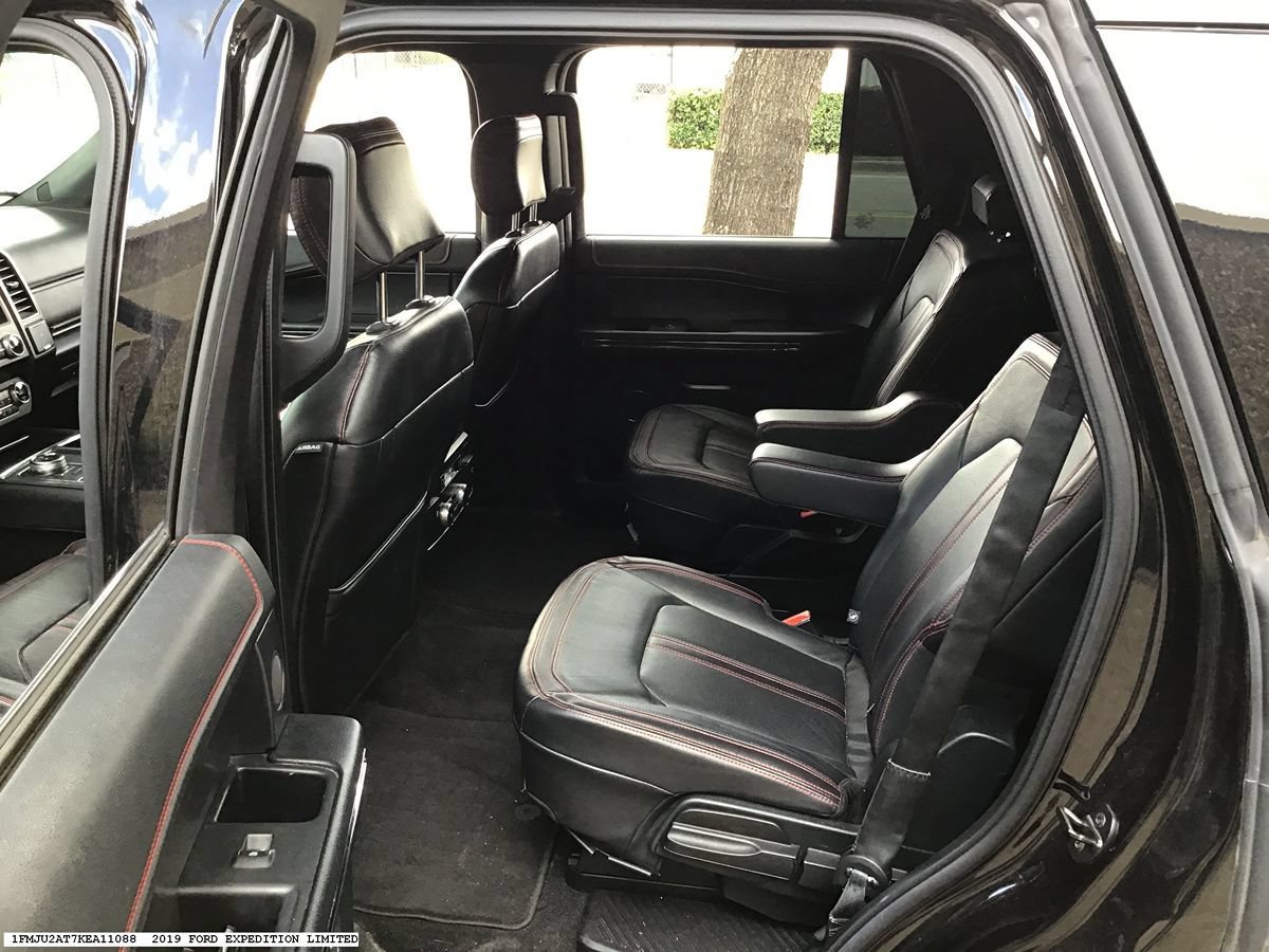 Used 2019 Ford Expedition Limited w/ Equipment Group 303A AWD/4WD image 16