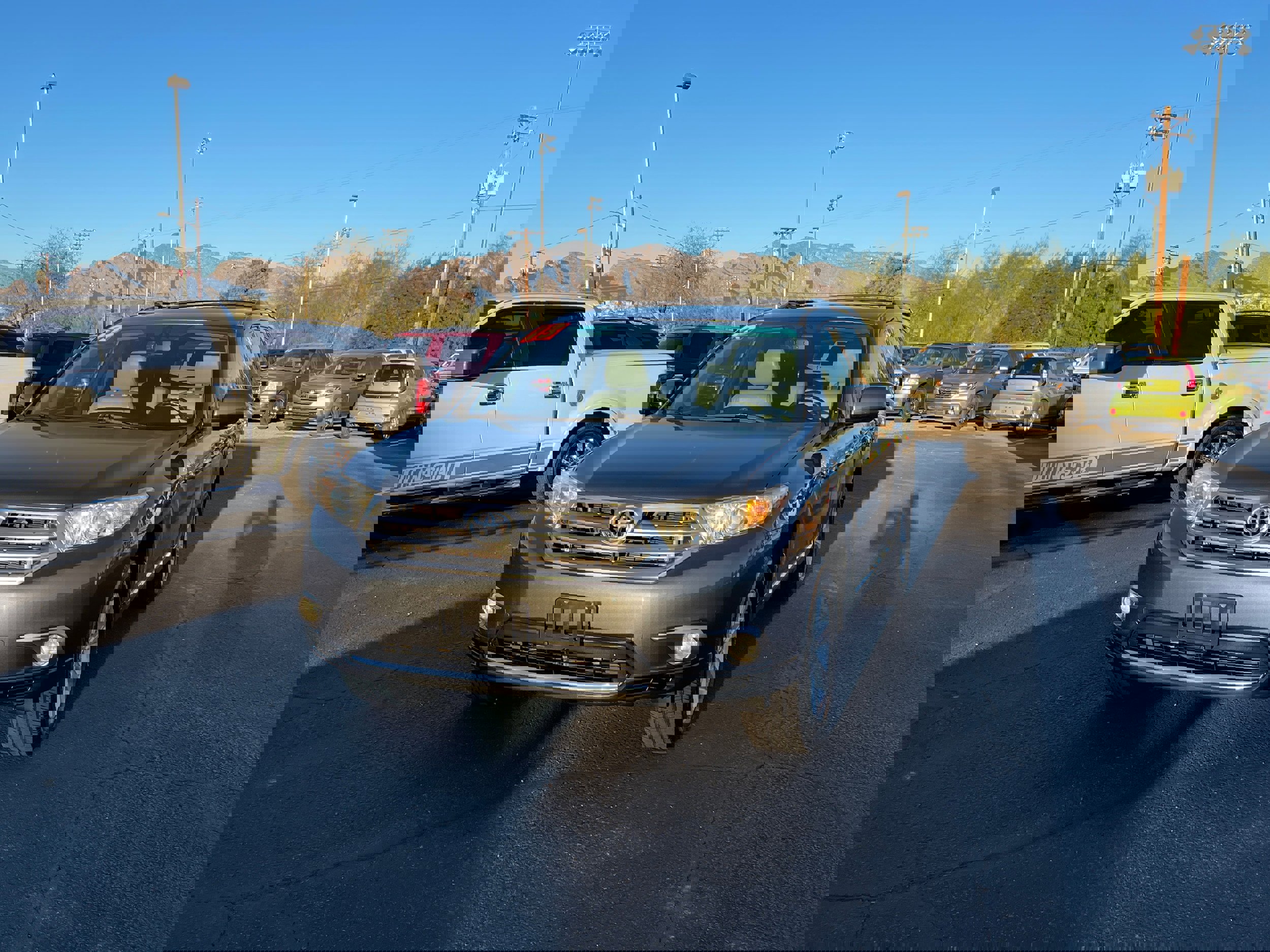 Used 2013 Toyota Highlander SE image 7