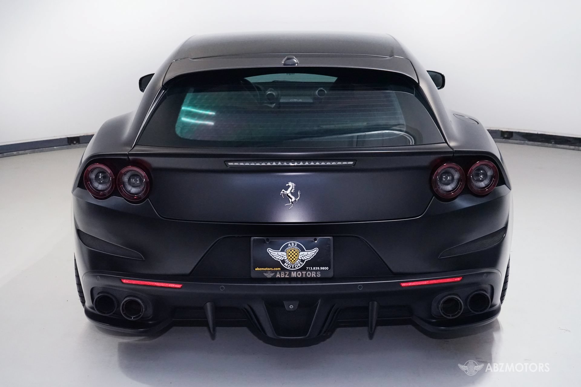Used 2018 Ferrari GTC4Lusso AWD/4WD image 8