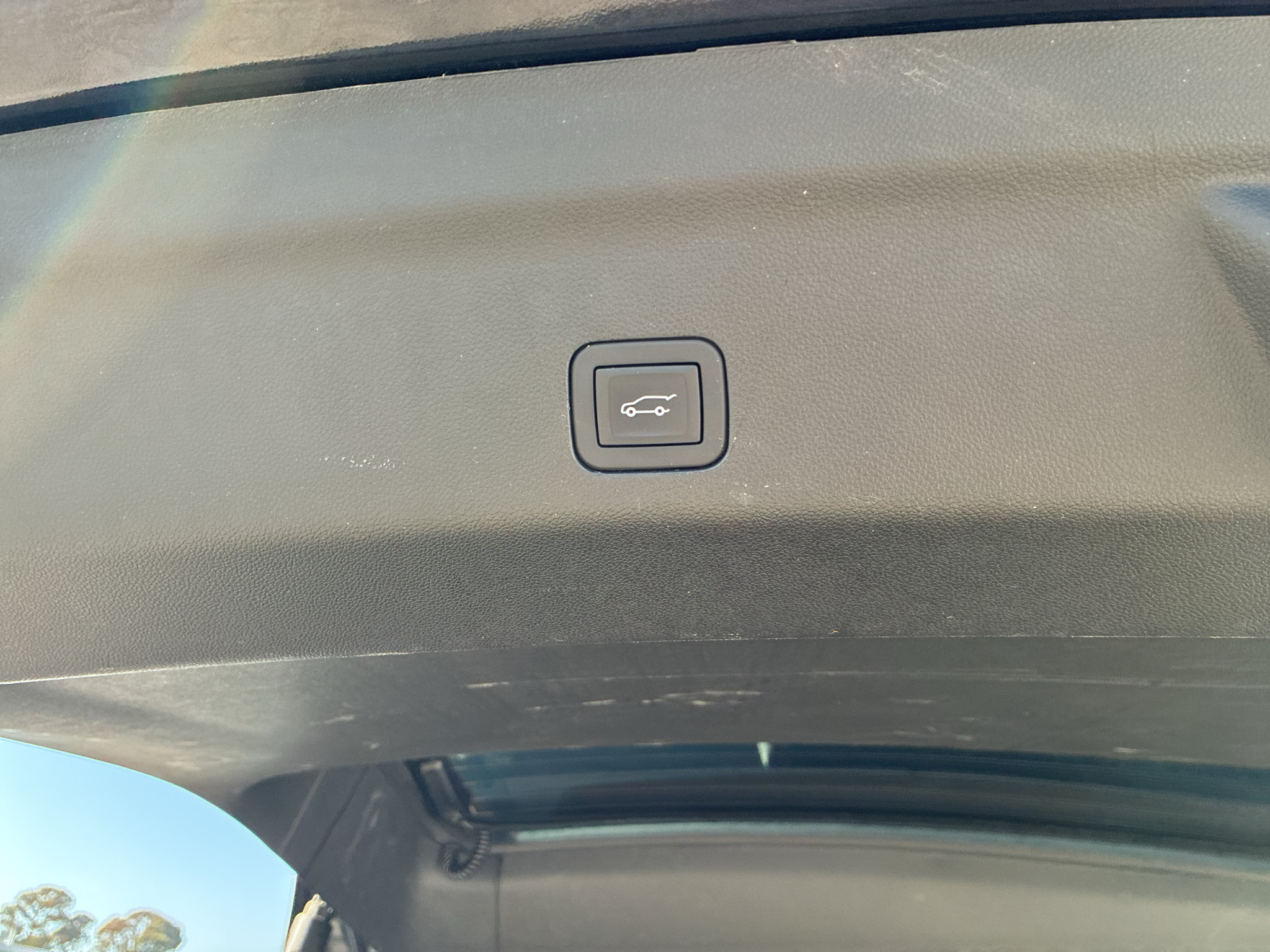 Used 2025 Chevrolet Tahoe Z71 AWD/4WD image 49