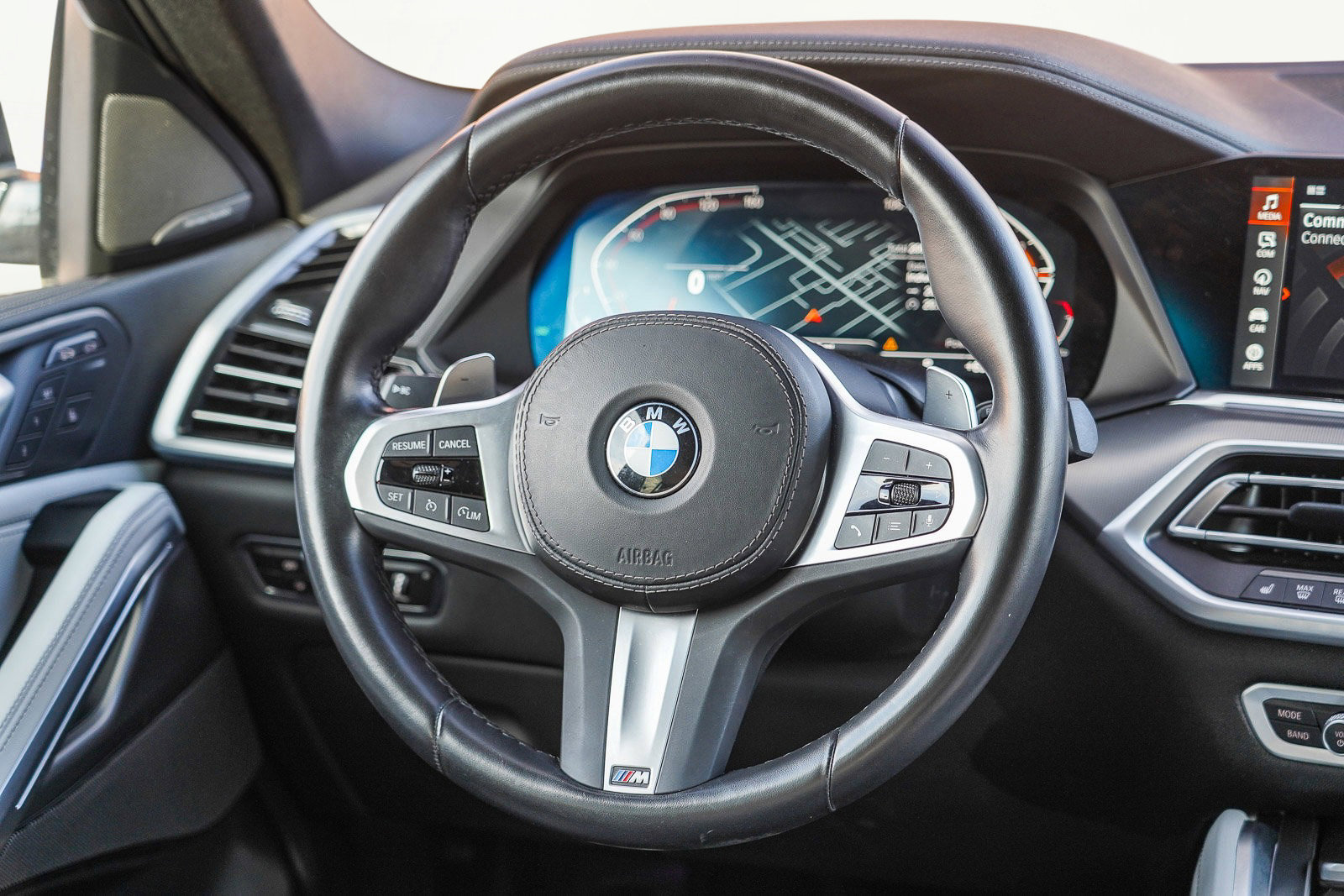 Used 2023 BMW X6 xDrive40i w/ M Sport Package image 53