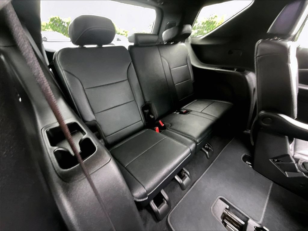 Used 2024 Chevrolet Traverse LT AWD/4WD image 16