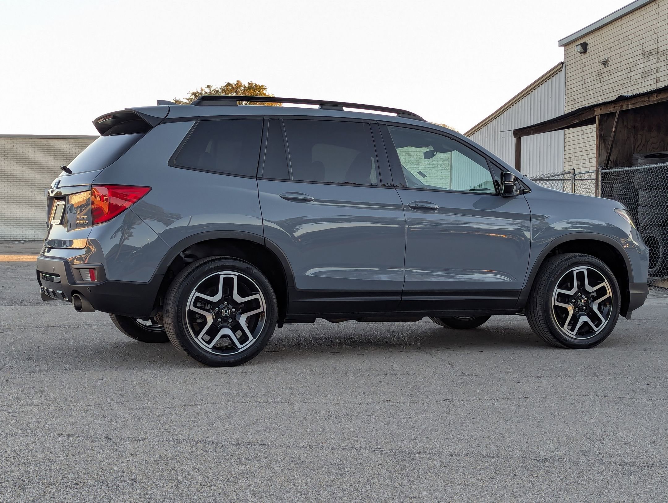 Used 2022 Honda Passport Elite image 4