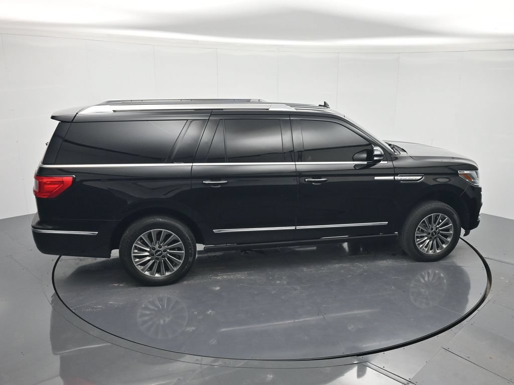 Used 2020 Lincoln Navigator L 4WD image 31