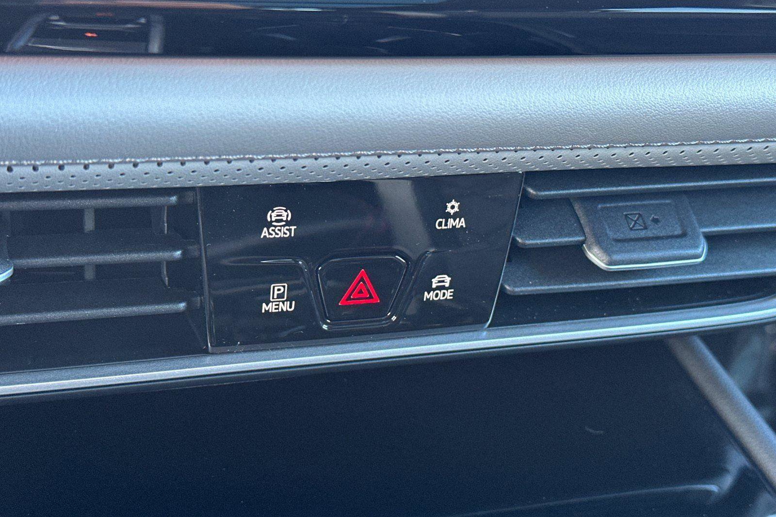 New 2026 Volkswagen Atlas Peak Edition image 20