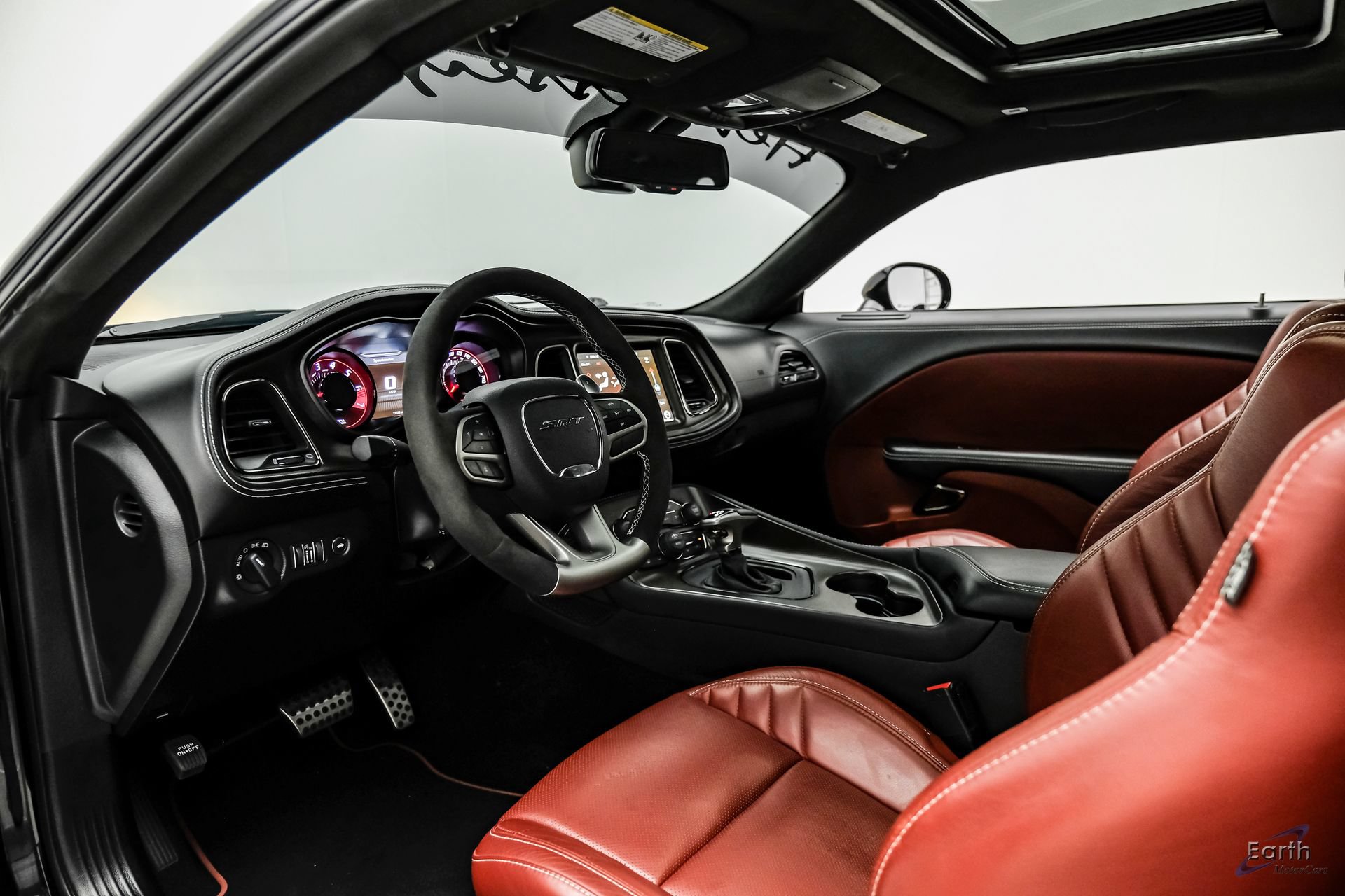 Used 2022 Dodge Challenger SRT Hellcat RWD image 46