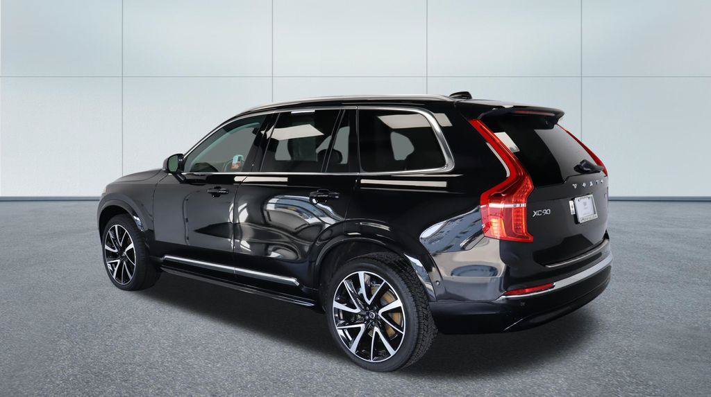 Used 2023 Volvo XC90 B6 Plus w/ Protection Package Premier AWD/4WD image 3