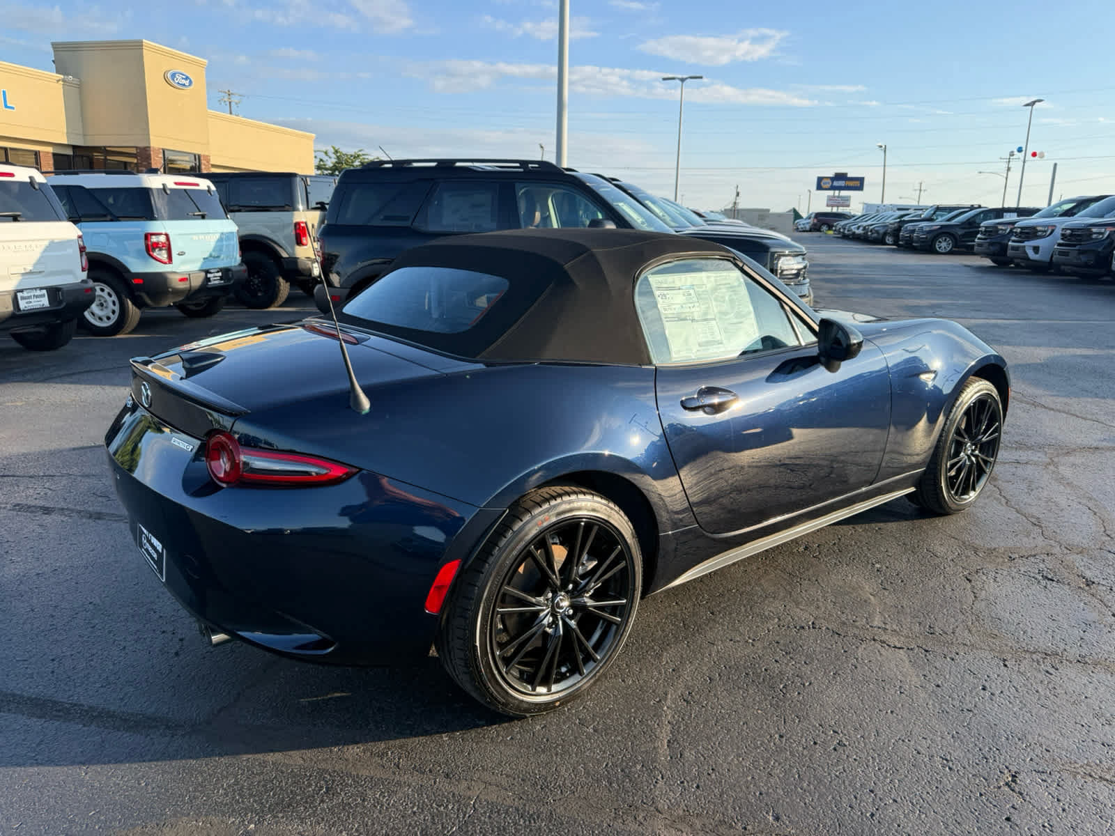 New 2026 MAZDA MX-5 Miata Club w/ Weather Package RWD image 16