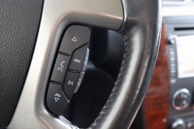 Used 2013 Chevrolet Avalanche LTZ image 26