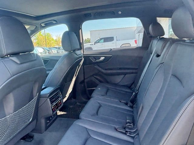 Used 2025 Audi Q7 3.0T Premium Plus AWD/4WD image 8
