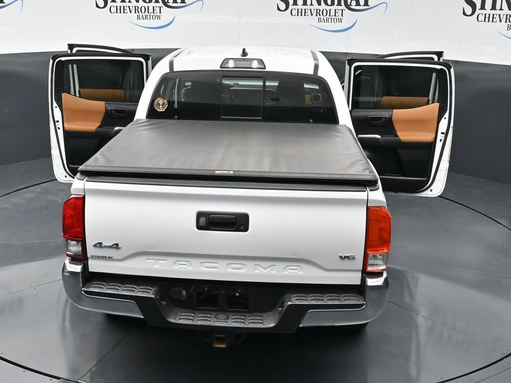 Used 2018 Toyota Tacoma SR5 AWD/4WD image 26