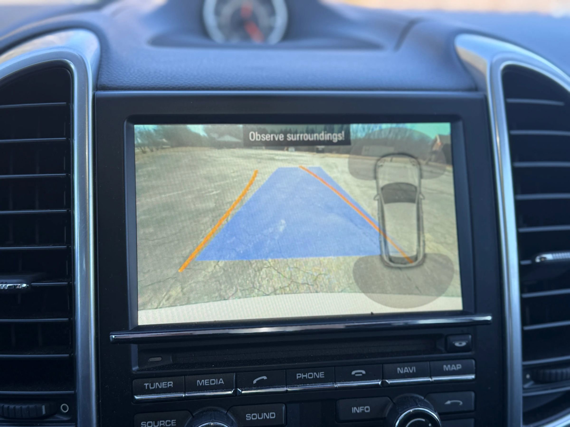 Used 2016 Porsche Cayenne image 18