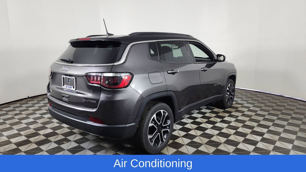 Used 2023 Jeep Compass Limited image 8