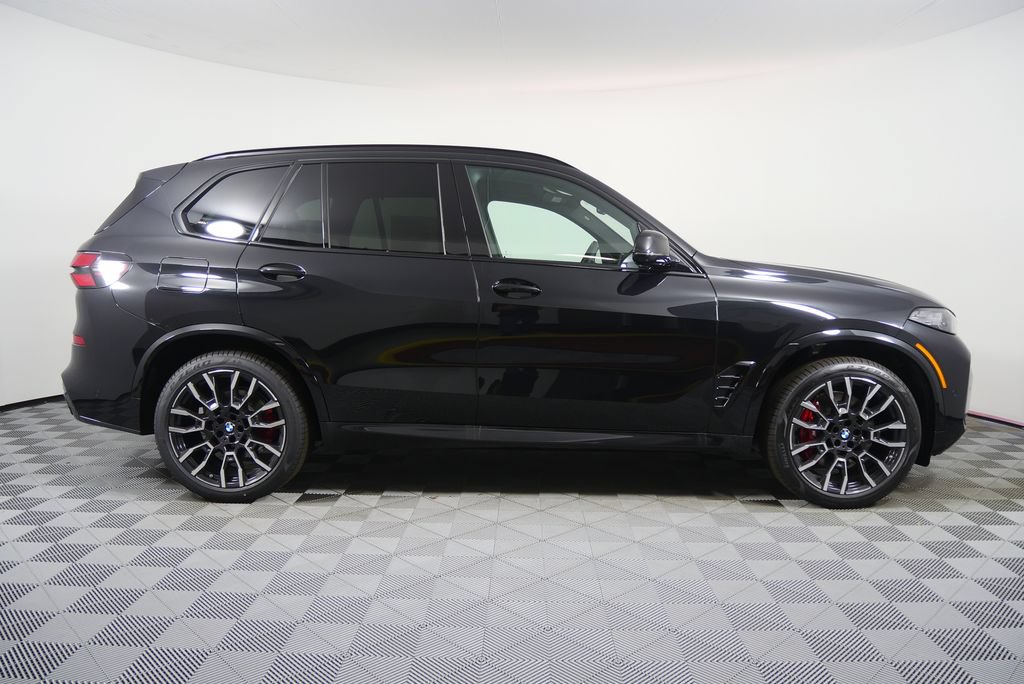 Used 2026 BMW X5 sDrive40i w/ M Sport Package RWD image 7