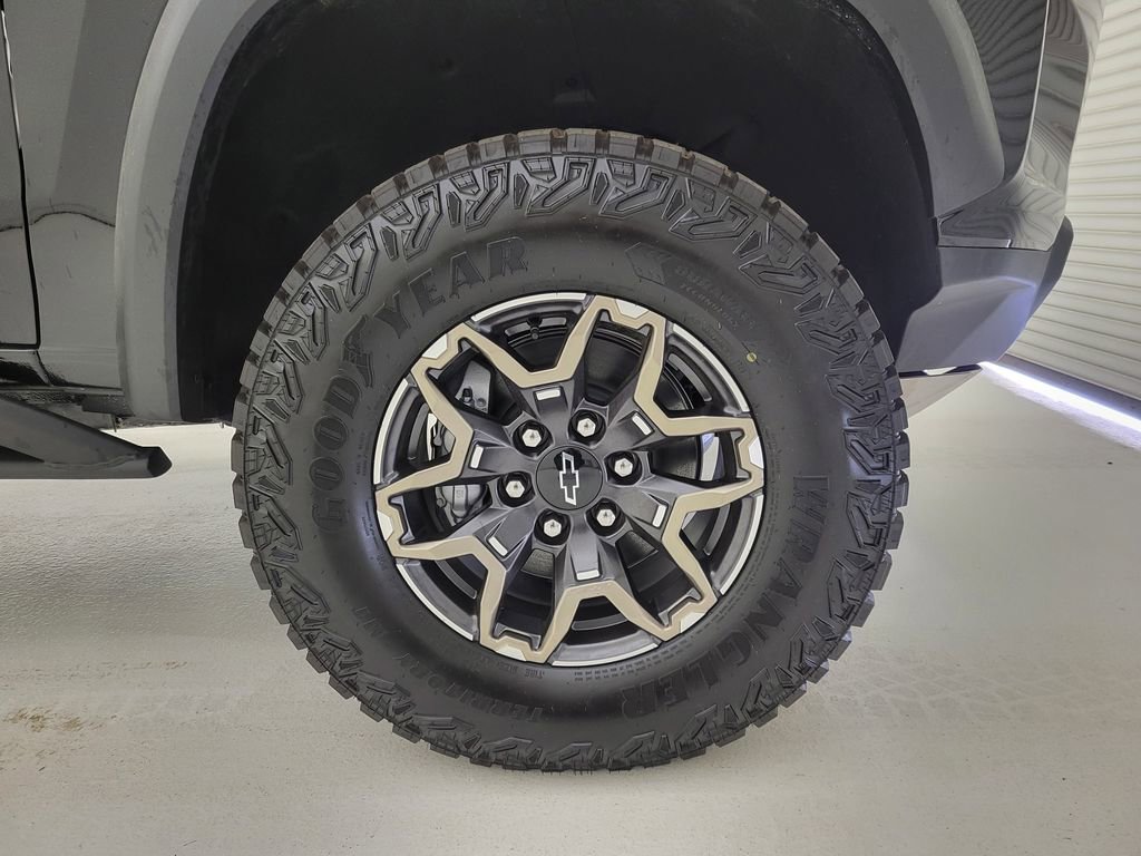 New 2026 Chevrolet Colorado ZR2 w/ Technology Package image 24