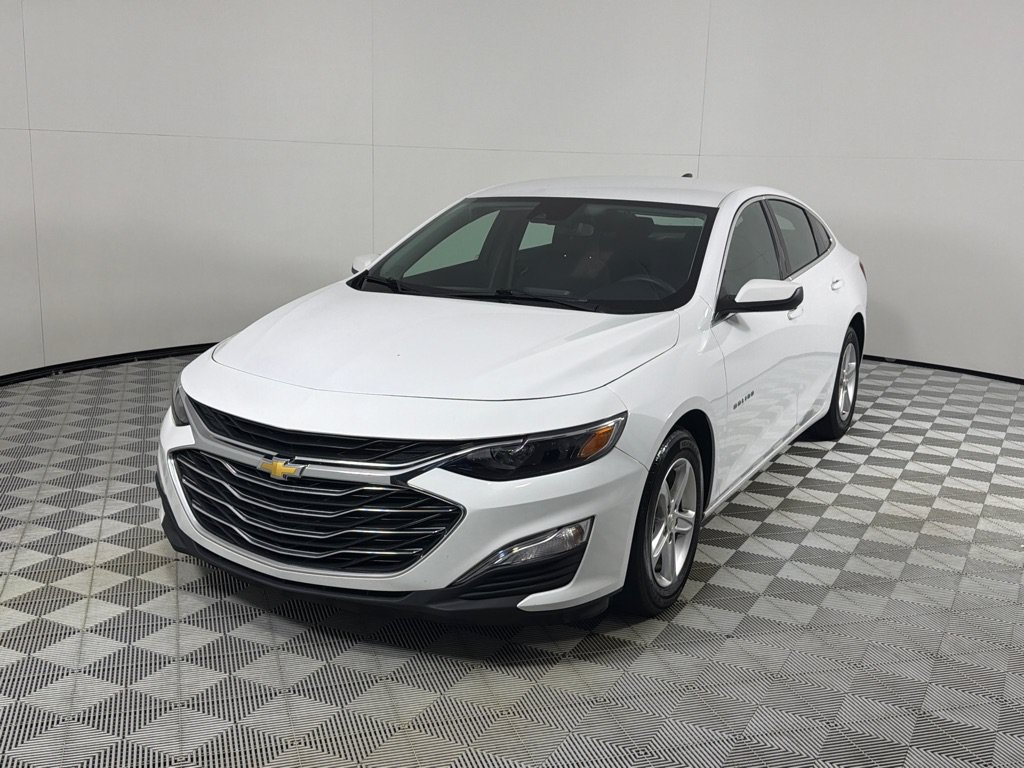 Used 2023 Chevrolet Malibu LS w/ Driver Confidence Package FWD image 9