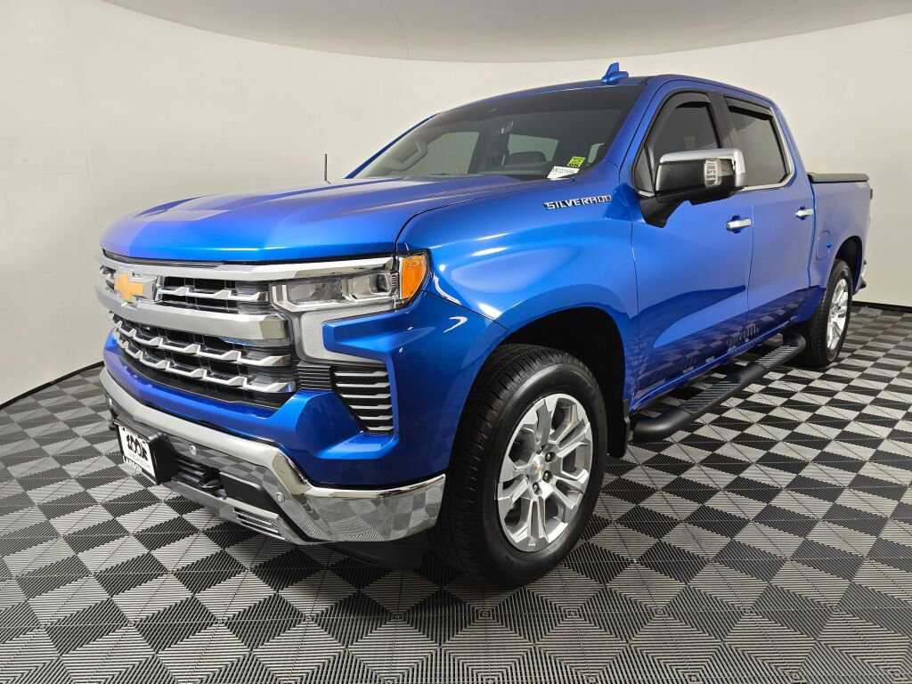 Used 2024 Chevrolet Silverado 1500 LTZ w/ Technology Package image 7