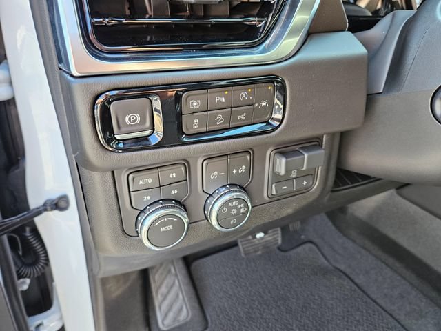 New 2026 GMC Yukon XL Denali w/ Advanced Technology Package AWD/4WD image 28