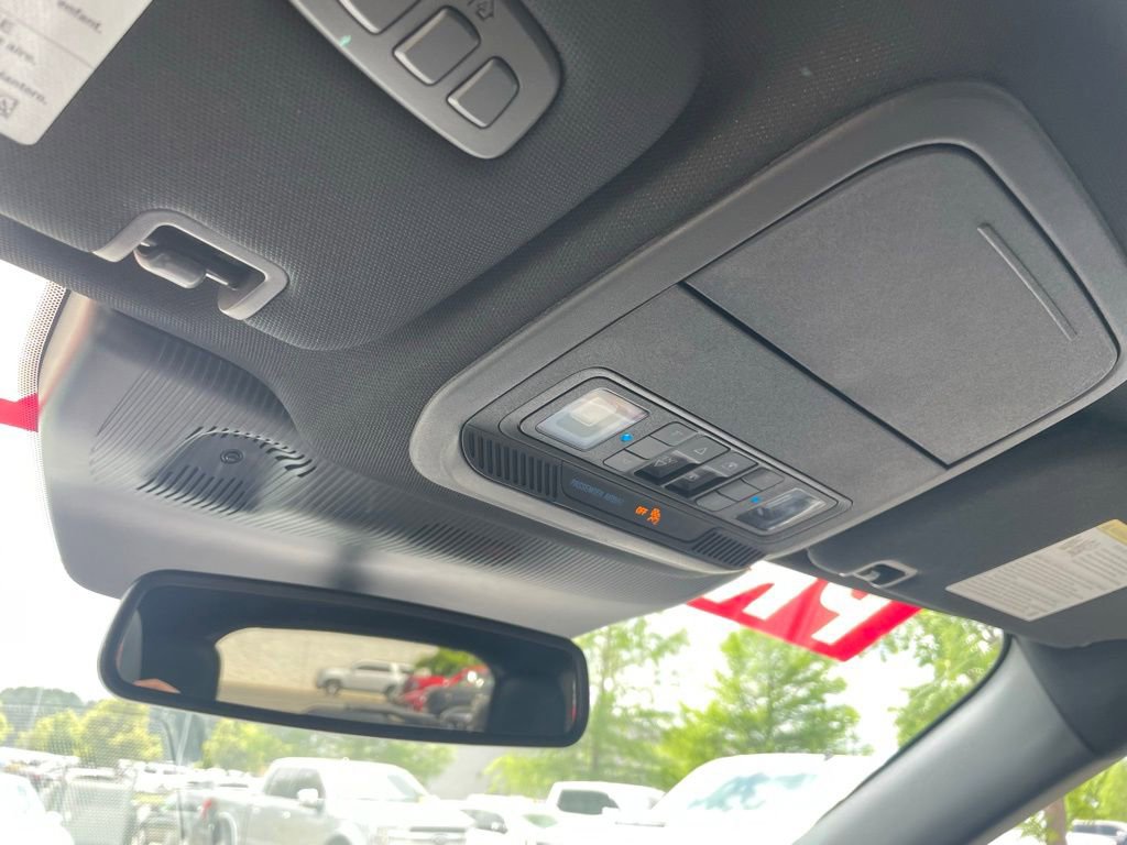 Used 2025 Ford Explorer ST-Line w/ Premium Package image 18