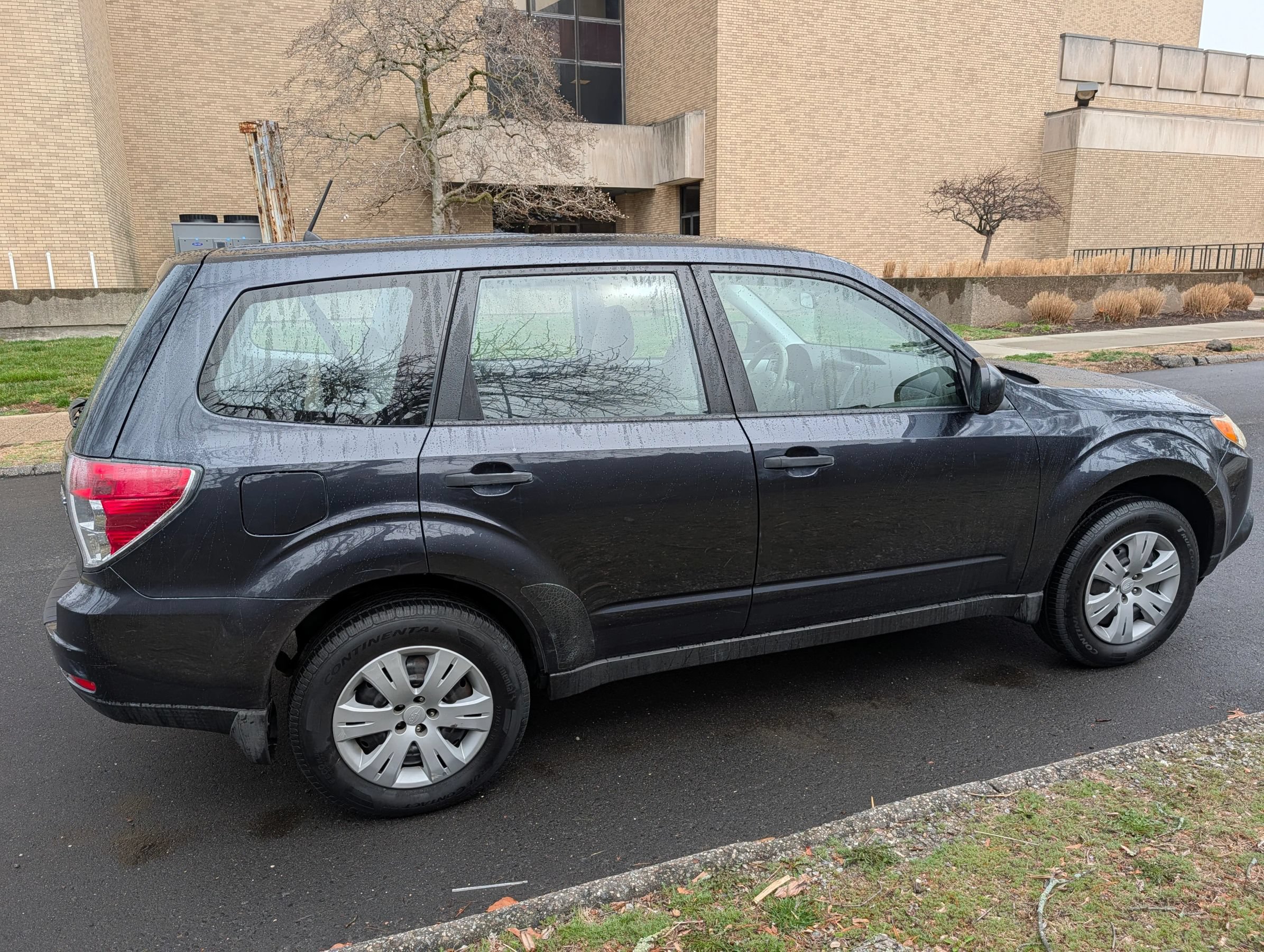 Used 2010 Subaru Forester 2.5X AWD/4WD image 6