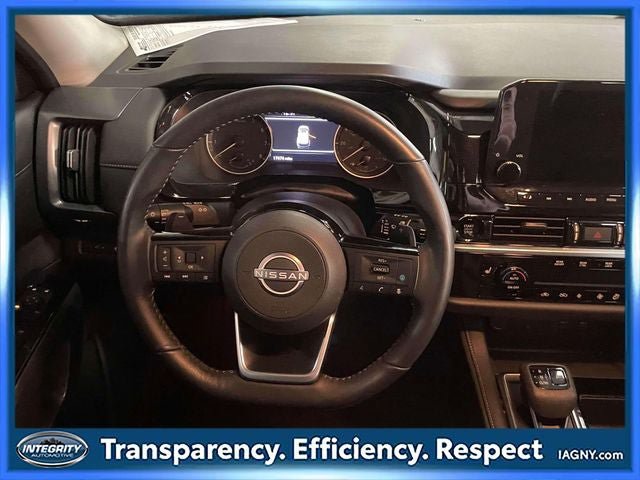 Certified 2025 Nissan Pathfinder SL AWD/4WD image 13