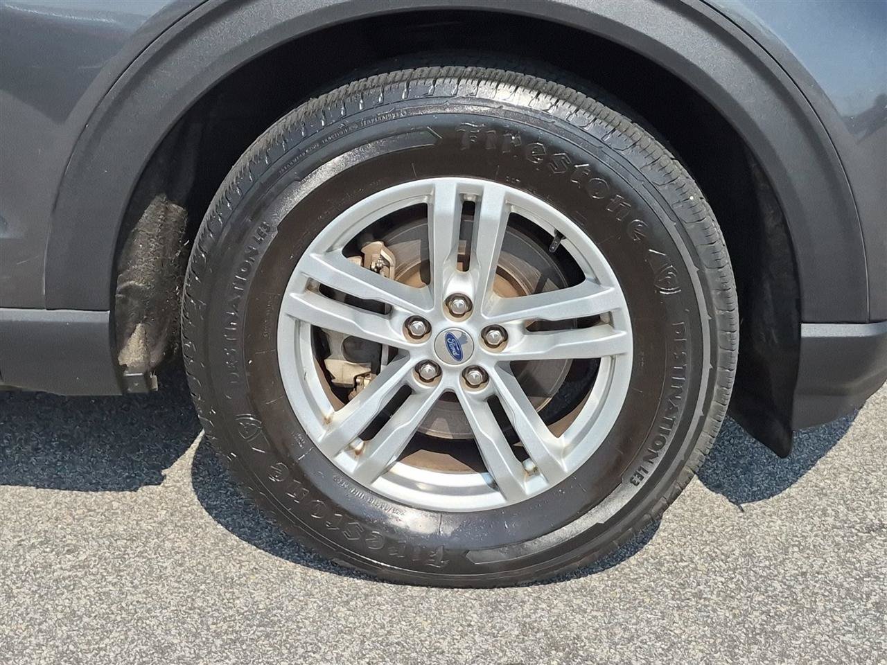 Used 2020 Ford Explorer XLT w/ Equipment Group 202A AWD/4WD image 10