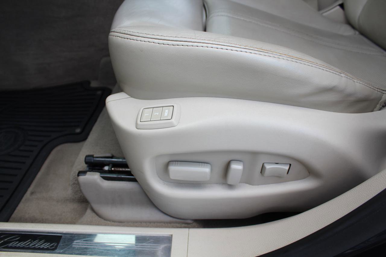 Used 2015 Cadillac SRX Premium FWD image 46