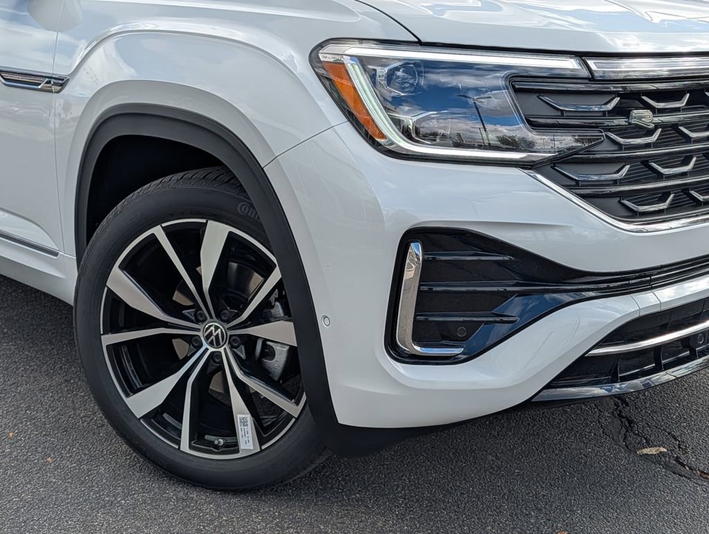 New 2026 Volkswagen Atlas Cross Sport SEL Premium R-Line image 2
