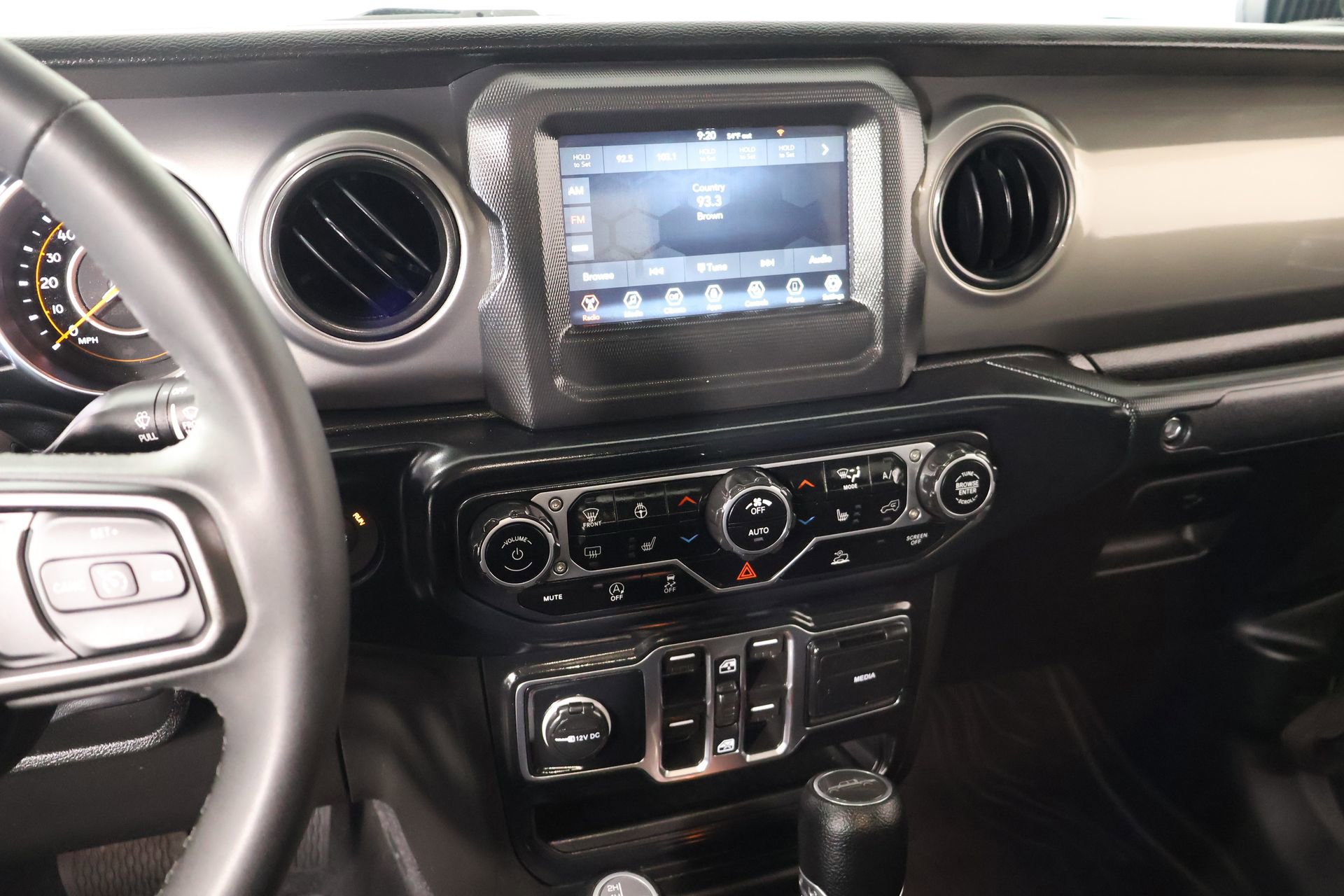 Used 2023 Jeep Gladiator Willys image 5